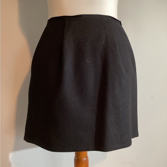 J Crew wool Black mini Skirt, side zip, pockets, grosgrain waistband, lined, sz8 - Picture 3 of 9